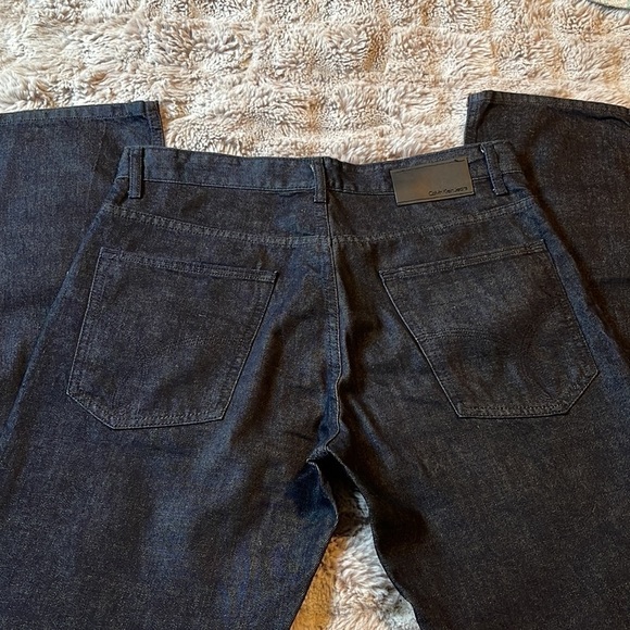 Calvin Klein Jeans - Picture 9 of 11